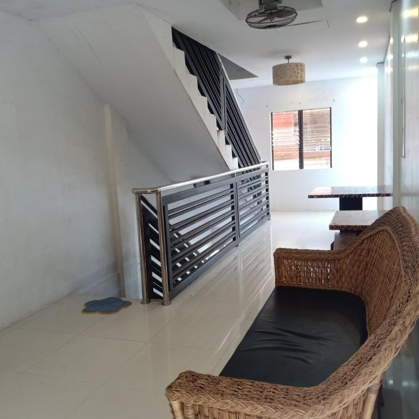Chelle'S Apartelle-Inn El Nido Bagian luar foto