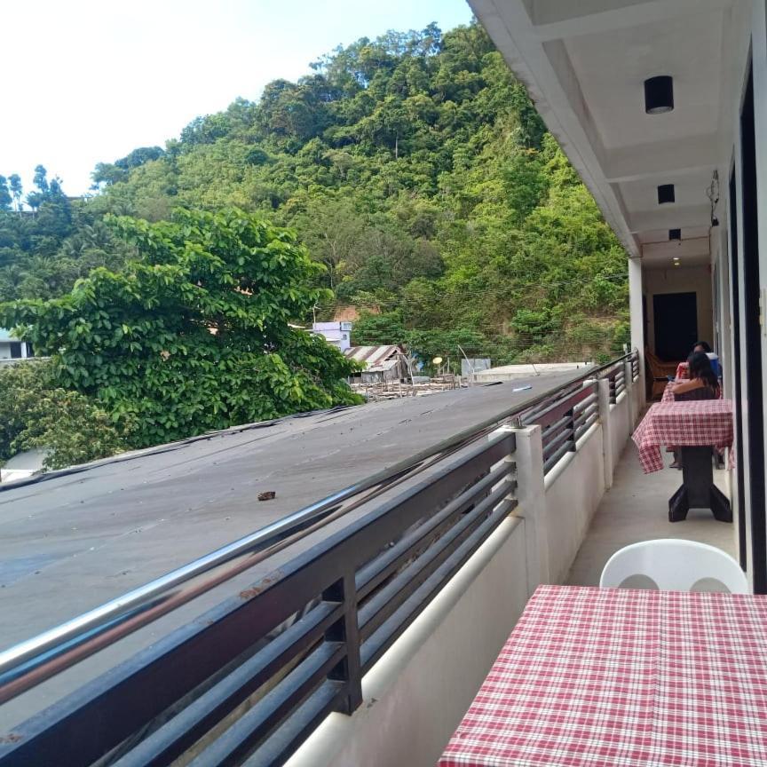 Chelle'S Apartelle-Inn El Nido Bagian luar foto