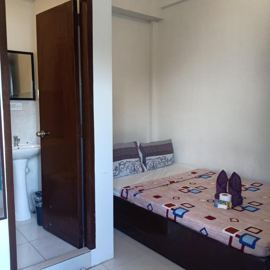 Chelle'S Apartelle-Inn El Nido Bagian luar foto