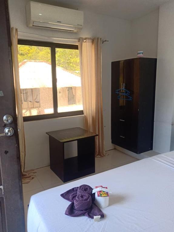 Chelle'S Apartelle-Inn El Nido Bagian luar foto
